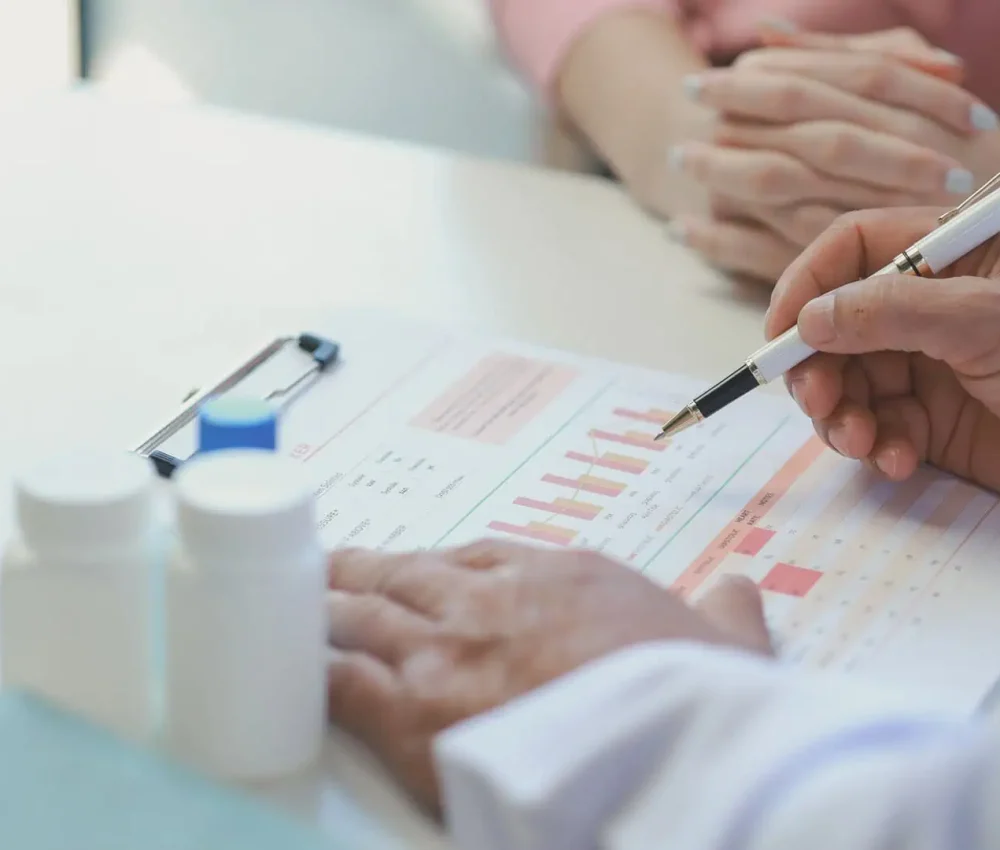 doctor-and-patient-discussing-past-medical-history